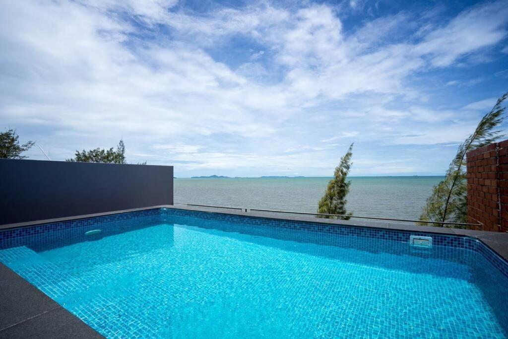 Marbella Beachfront Pattaya 3Br Bang Lamung Esterno foto